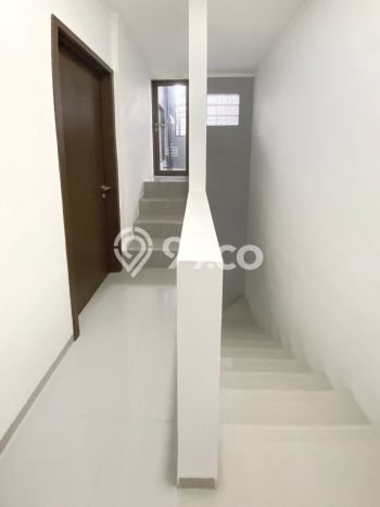Rumah Luas Asri 2 KT Siap Huni di Graha Raya Tangerang Selatan Rumah Luas Asri 2 KT Siap Huni di Graha Raya Tangerang Selatan