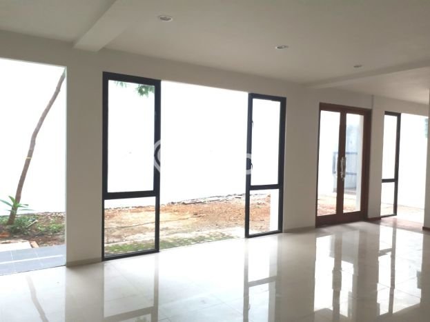 Rumah Elit LB 360m2 Siap Pakai Desain Elegan di Sektor 9-Bintaro, Tangerang Selatan Rumah Elit LB 360m2 Siap Pakai Desain Elegan di Sektor 9-Bintaro, Tangerang Selatan