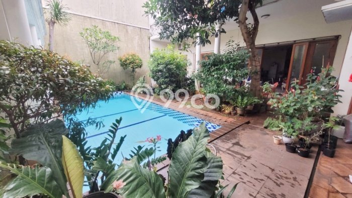 Hunian Mewah LB 400m2 Siap Huni Desain Elegan di Pondok Indah, Jakarta Selatan Hunian Mewah LB 400m2 Siap Huni Desain Elegan di Pondok Indah, Jakarta Selatan