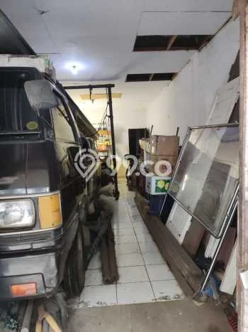 Ruko Disewa di Tangerang Selatan dengan LB 230m2 Area Komersial Ramai Ruko Disewa di Tangerang Selatan dengan LB 230m2 Area Komersial Ramai