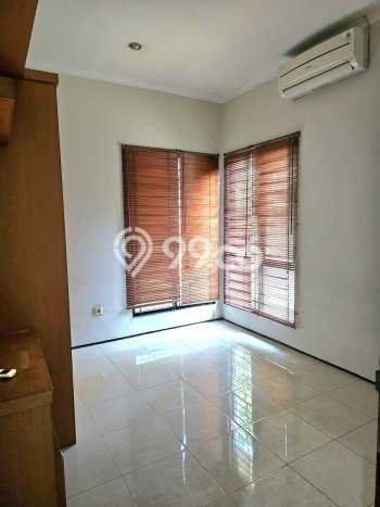 Jual Rumah Eksklusif 3 KT di Sektor 9-Bintaro, Tangerang Selatan Jual Rumah Eksklusif 3 KT di Sektor 9-Bintaro, Tangerang Selatan