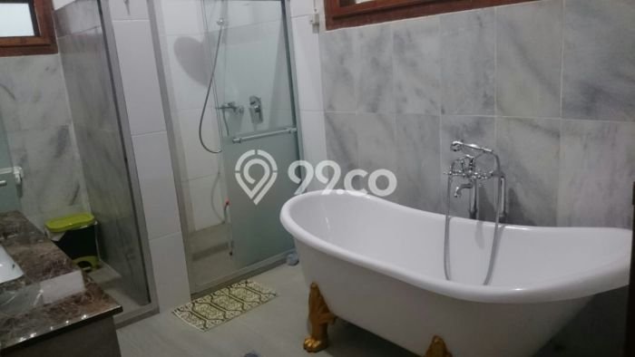 Dijual Rumah Mewah Elegan Dengan View Eksklusif di Bintaro, Tangerang Selatan Dijual Rumah Mewah Elegan Dengan View Eksklusif di Bintaro, Tangerang Selatan