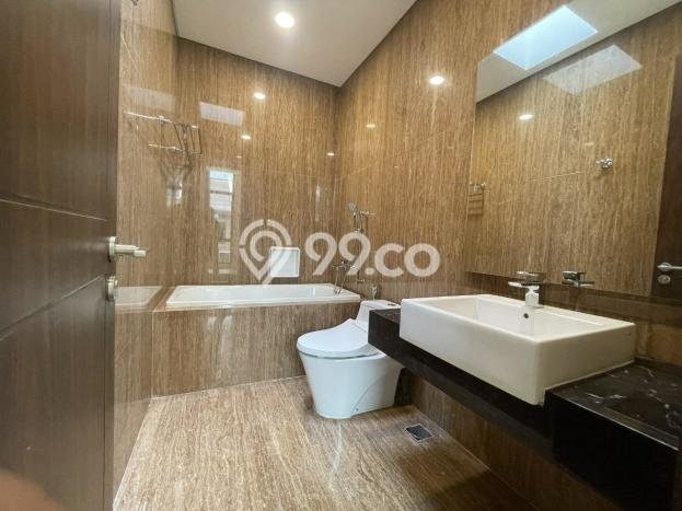 Hunian Elit LB 292m2 Siap Pakai Desain Elegan di Pondok Indah, Jakarta Selatan Hunian Elit LB 292m2 Siap Pakai Desain Elegan di Pondok Indah, Jakarta Selatan