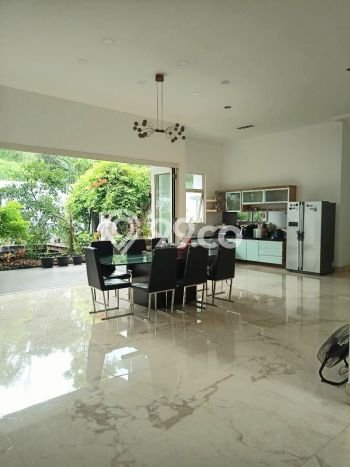 Rumah Elit LB 750m2 Siap Huni Desain Elegan di BSD Telaga Golf, Tangerang Rumah Elit LB 750m2 Siap Huni Desain Elegan di BSD Telaga Golf, Tangerang