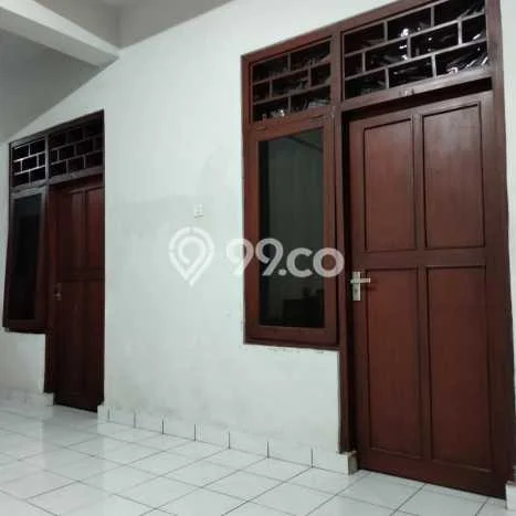 Lokasi terbaik! Rumah siap pakai dikontrakkan di Renon LB 160m2 Lokasi terbaik! Rumah siap pakai dikontrakkan di Renon LB 160m2