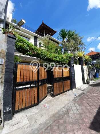 Rumah Luxury Modern Tanpa Renovasi di Kerobokan Kaja Badung Rumah Luxury Modern Tanpa Renovasi di Kerobokan Kaja Badung
