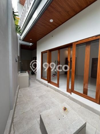 Disewakan! Rumah 3 Kamar Tidur &
3 Kamar Mandi di Kerobokan, Badung Disewakan! Rumah 3 Kamar Tidur &
3 Kamar Mandi di Kerobokan, Badung