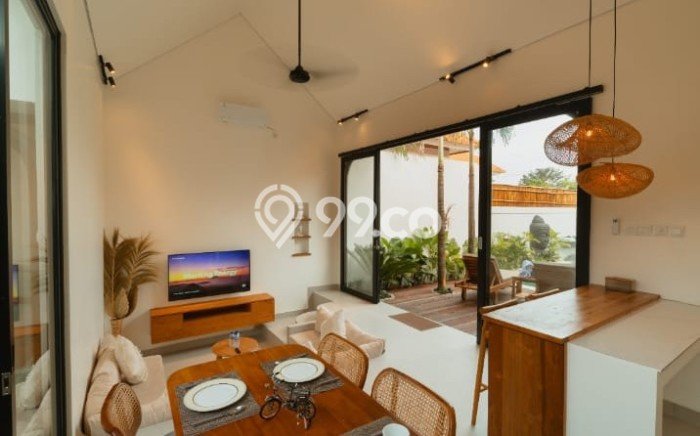 Disewakan! Rumah 3 Kamar Tidur &
3 Kamar Mandi di Canggu, Badung Disewakan! Rumah 3 Kamar Tidur &
3 Kamar Mandi di Canggu, Badung