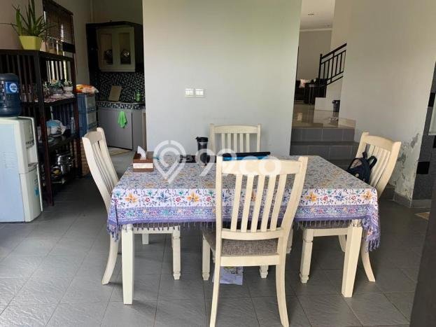 HARGA SPESIAL! Rumah di Nusa Dua, Akses ke Pusat Kota, 5 KT, Luas 290m² Bangunan 300m² HARGA SPESIAL! Rumah di Nusa Dua, Akses ke Pusat Kota, 5 KT, Luas 290m² Bangunan 300m²