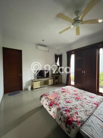 LOKASI TERBAIK! Vila Kawasan , Area 150m2m², Lingkungan Tenang dan nyaman LOKASI TERBAIK! Vila Kawasan , Area 150m2m², Lingkungan Tenang dan nyaman