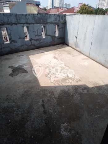 GOOD DEAL! Rumah Strategis di Kartini, LT 30m² Bangunan 75m² GOOD DEAL! Rumah Strategis di Kartini, LT 30m² Bangunan 75m²