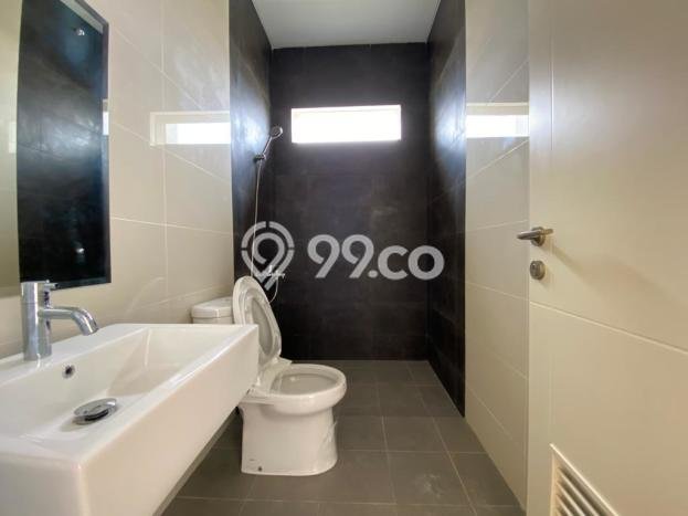 Ready to Use! Luxury House LT 204m2 Desain Elegan di Gading Serpong Ready to Use! Luxury House LT 204m2 Desain Elegan di Gading Serpong