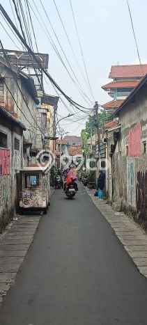 For Sale Rumah 6 Kamar Lokasi Ideal Bagus dan Strategis di Matraman For Sale Rumah 6 Kamar Lokasi Ideal Bagus dan Strategis di Matraman
