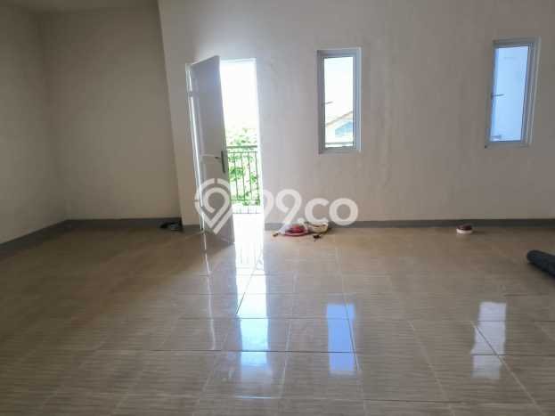 Rumah Modern 5 KT LT 130m2 di Taman Surya Rumah Modern 5 KT LT 130m2 di Taman Surya