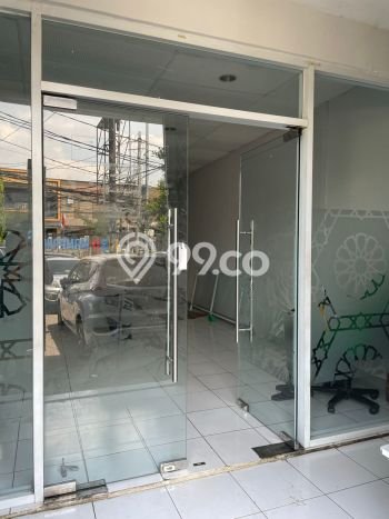 Unit Ruko Dijual di Mampang Prapatan Jakarta Selatan Luas Tanah 210m2, Luas Bangunan 300m2 Unit Ruko Dijual di Mampang Prapatan Jakarta Selatan Luas Tanah 210m2, Luas Bangunan 300m2