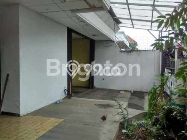 Disewakan! Rumah 5 Kamar Tidur &
3 Kamar Mandi di Tidar, Malang Disewakan! Rumah 5 Kamar Tidur &
3 Kamar Mandi di Tidar, Malang