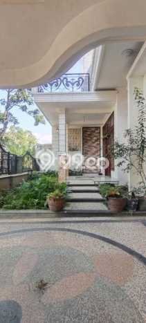 Rumah Disewakan Malang LT 240m2 LB 356m2 Area Araya Rumah Disewakan Malang LT 240m2 LB 356m2 Area Araya