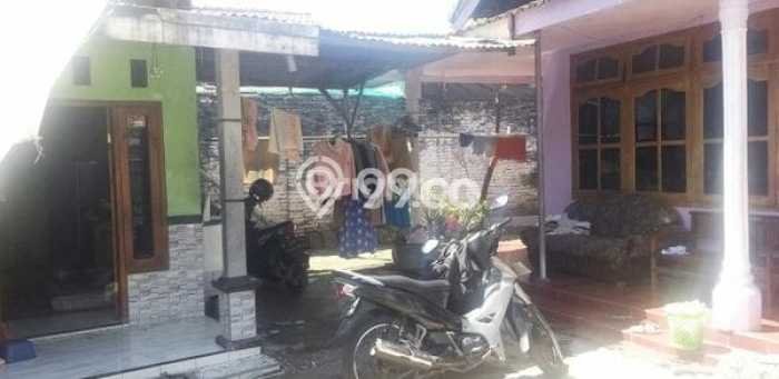 Hunian Cantik Modern Lb 300m2 di Kapongan, Situbondo Hunian Cantik Modern Lb 300m2 di Kapongan, Situbondo