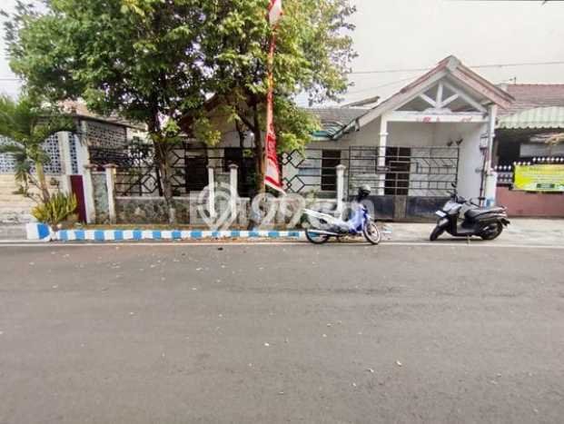 Rumah Strategis Minimalis Lb 160m2 di Sukun, Malang Rumah Strategis Minimalis Lb 160m2 di Sukun, Malang