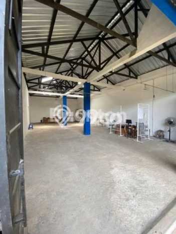 Gudang Dijual Lokasi Emas di Kepanjen Luas 300m2 Gudang Dijual Lokasi Emas di Kepanjen Luas 300m2