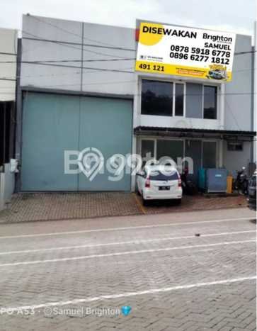 Disewakan Gudang komersial di Singosari luas bangunan 600m2 Disewakan Gudang komersial di Singosari luas bangunan 600m2