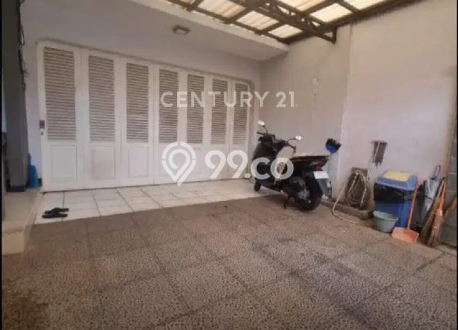 Rumah Luxury Modern Tanpa Renovasi di Kemang Jakarta Selatan Rumah Luxury Modern Tanpa Renovasi di Kemang Jakarta Selatan