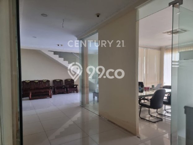 FOR SALE! Ruko di Kebon Jeruk Jakarta Barat, LT 1025m2, LB 900m2 FOR SALE! Ruko di Kebon Jeruk Jakarta Barat, LT 1025m2, LB 900m2
