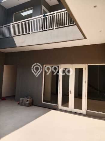 Jual Rumah Mewah Megah Dengan View Eksklusif di Alam Sutera, Tangerang Jual Rumah Mewah Megah Dengan View Eksklusif di Alam Sutera, Tangerang