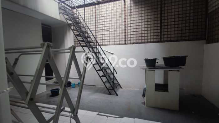 Jual Cepat Hunian Elegan Klasik di Jakarta Utara Jual Cepat Hunian Elegan Klasik di Jakarta Utara