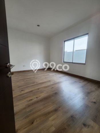 Rumah Elit Modern Tanpa Renovasi di Golf Island Jakarta Utara Rumah Elit Modern Tanpa Renovasi di Golf Island Jakarta Utara