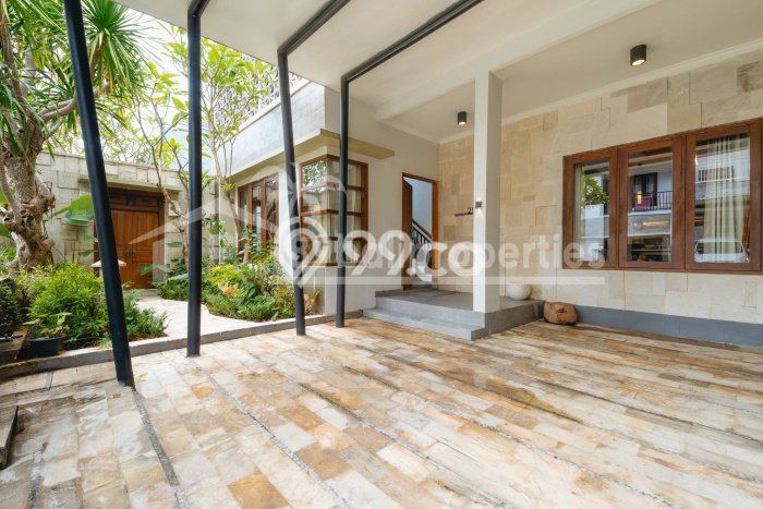 Vila Potensial Kawasan , Luas 208m2m², Dekat mudah Badung, Badung Vila Potensial Kawasan , Luas 208m2m², Dekat mudah Badung, Badung