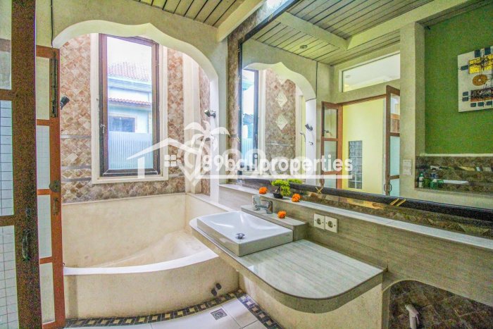 For Sale! Vila di , Ukuran 157m2m², Posisi Premium For Sale! Vila di , Ukuran 157m2m², Posisi Premium