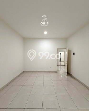 Peluang Investasi! Rumah Kost Dijual di Menteng, Jakarta Pusat, 20 KT, 20 KM, Luas 1000m2 Peluang Investasi! Rumah Kost Dijual di Menteng, Jakarta Pusat, 20 KT, 20 KM, Luas 1000m2