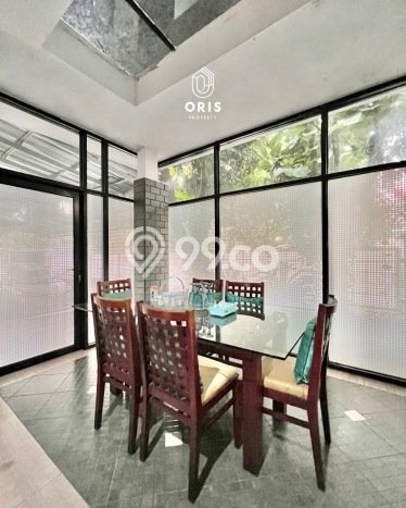 Rumah Luxury Modern Tanpa Renovasi di Pondok Indah Jakarta Selatan Rumah Luxury Modern Tanpa Renovasi di Pondok Indah Jakarta Selatan
