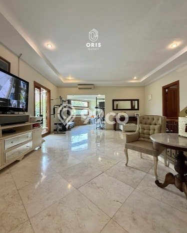 Ready to Use! Luxury House LT 948m2 Desain Modern di Cipete Ready to Use! Luxury House LT 948m2 Desain Modern di Cipete