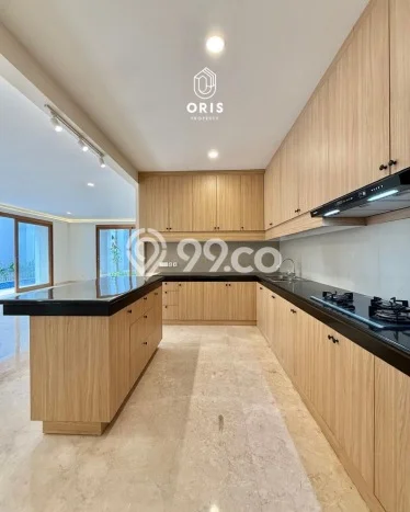 Ready to Use! Premium House LT 400m2 Desain Elegan di Pondok Indah Ready to Use! Premium House LT 400m2 Desain Elegan di Pondok Indah