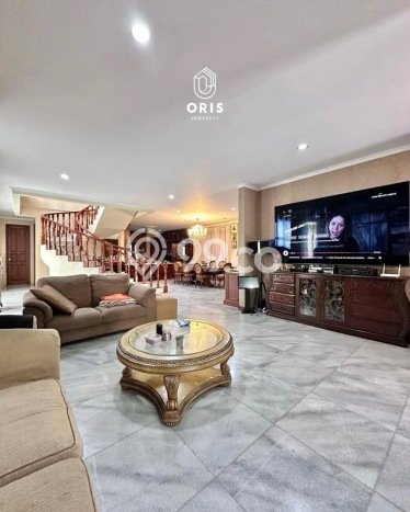 For Sale! Luxury House LT 804m2 Desain Modern di Pondok Indah For Sale! Luxury House LT 804m2 Desain Modern di Pondok Indah