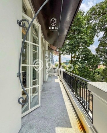 For Sale! Premium House LT 540m2 Desain Modern di Mega Kuningan For Sale! Premium House LT 540m2 Desain Modern di Mega Kuningan