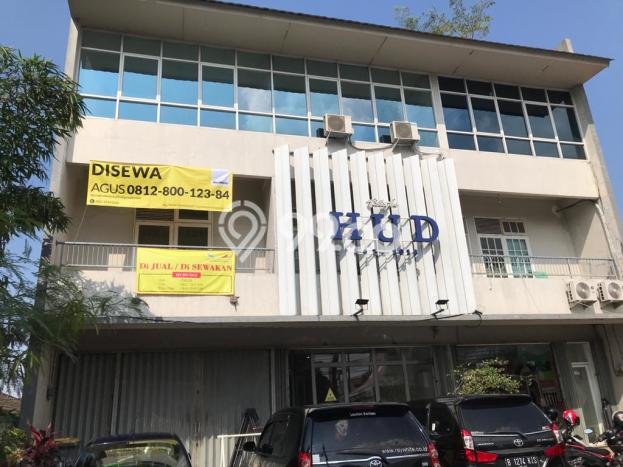 Disewakan Ruko di Kawasan Ramai Jatiwaringin Luas 368m2 Disewakan Ruko di Kawasan Ramai Jatiwaringin Luas 368m2