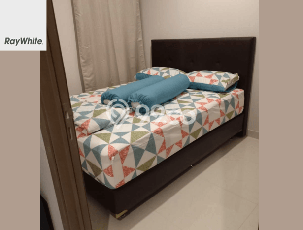 Dijual Rumah Eksklusif 1 KT di Taman Anggrek, Jakarta Barat Dijual Rumah Eksklusif 1 KT di Taman Anggrek, Jakarta Barat