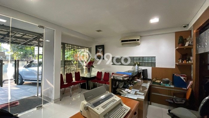 Siap Huni Hunian Elit 4 Kamar di Kelapa Gading Dekat ke Mana Pun Siap Huni Hunian Elit 4 Kamar di Kelapa Gading Dekat ke Mana Pun