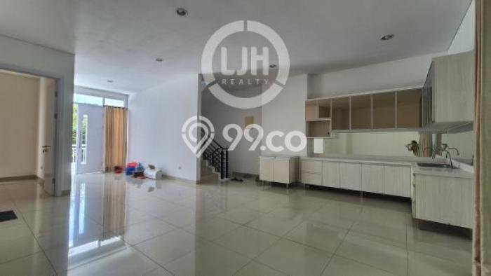 Disewakan Cepat Rumah Kondisi Baik di Area Kelapa Gading, Jakarta Utara Disewakan Cepat Rumah Kondisi Baik di Area Kelapa Gading, Jakarta Utara