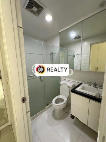 Apartemen Harga Murah dengan 5 BR & 3 KM di Kelapa Gading Jakarta Utara Apartemen Harga Murah dengan 5 BR & 3 KM di Kelapa Gading Jakarta Utara