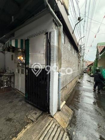 Siap Huni Rumah Mewah 12 Kamar di Jatinegara Dekat ke Mana Pun Siap Huni Rumah Mewah 12 Kamar di Jatinegara Dekat ke Mana Pun