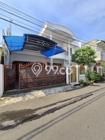 Rumah Elit LB 344m2 Siap Huni Desain Elegan di Pondok Bambu, Jakarta Timur Rumah Elit LB 344m2 Siap Huni Desain Elegan di Pondok Bambu, Jakarta Timur