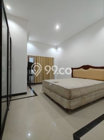 Hunian Cantik Modern Lb 350m2 di Ciracas, Jakarta Timur Hunian Cantik Modern Lb 350m2 di Ciracas, Jakarta Timur
