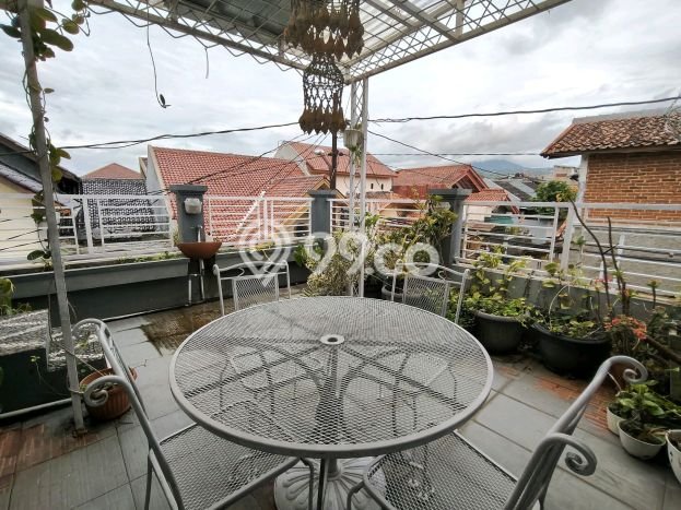 Jual Rumah Minimalis Bagus Punya 4 KT di Cimahi Utara Cimahi SHM Jual Rumah Minimalis Bagus Punya 4 KT di Cimahi Utara Cimahi SHM