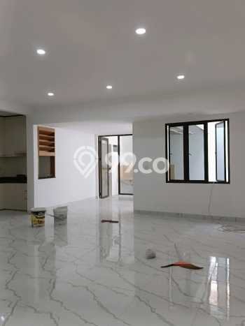 Jual Rumah Mewah Megah Dengan View Eksklusif di Alam Sutera, Tangerang Jual Rumah Mewah Megah Dengan View Eksklusif di Alam Sutera, Tangerang