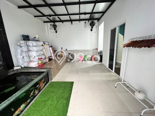 For Sale Rumah 4 Kamar Lokasi Ideal Nyaman dan Strategis di Ciledug For Sale Rumah 4 Kamar Lokasi Ideal Nyaman dan Strategis di Ciledug