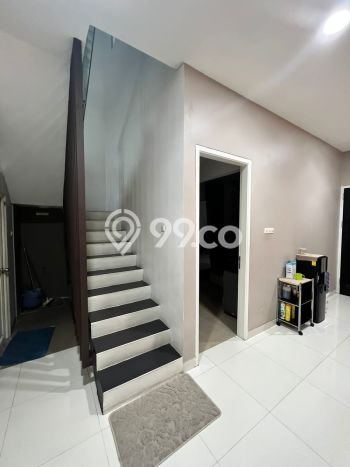 For Sale Rumah 4 Kamar Lokasi Ideal Nyaman dan Strategis di Ciledug For Sale Rumah 4 Kamar Lokasi Ideal Nyaman dan Strategis di Ciledug